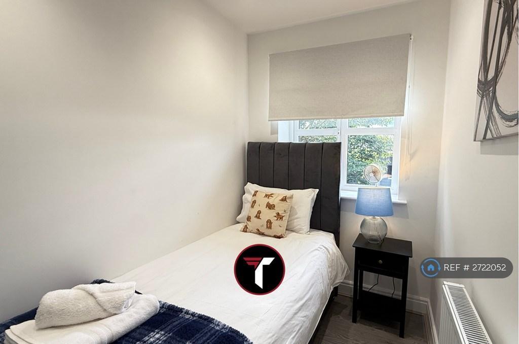 Single Box Room