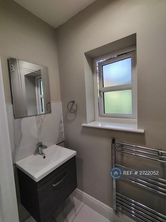 Ground Floor Wc