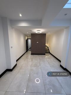3 bedroom terraced house to rent, Stanmore Road, Watford, WD24
