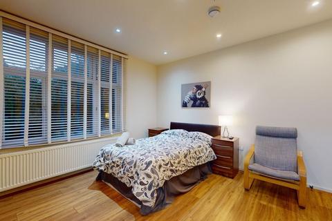 undefined, Chatsworth Road