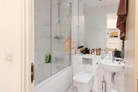 1 bedroom flat to rent, The Axium, 40 Windmill Street, Birmingham B1