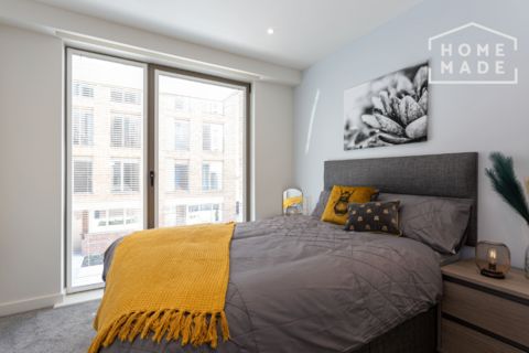 2 bedroom property to rent, Botanica, M15