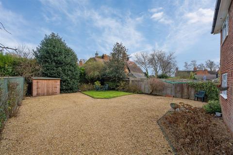 undefined, Rothschild Road, Wing, Buckinghamshire