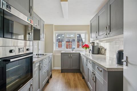 undefined, Rothschild Road, Wing, Buckinghamshire
