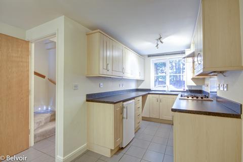 5 bedroom semi-detached house to rent, Country View, Cotteswold Road, Gloucester, GL4