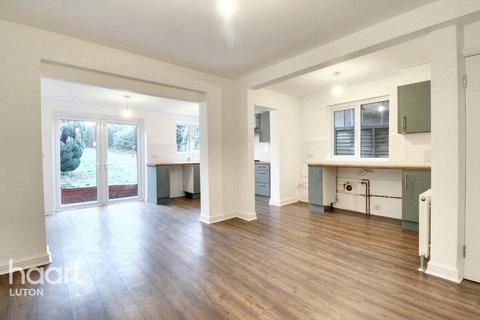 undefined, Farley Hill, Luton