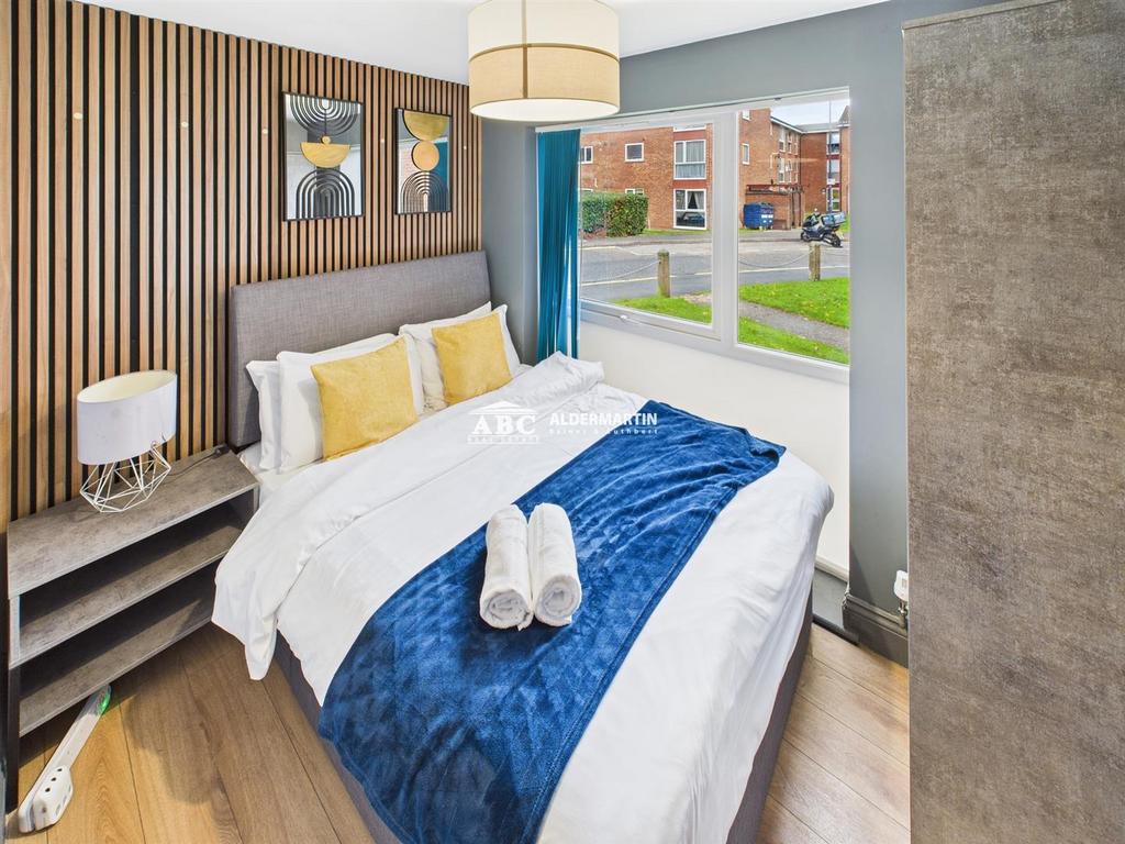 CAM03215 G0-PR0097-STILL010.jpg