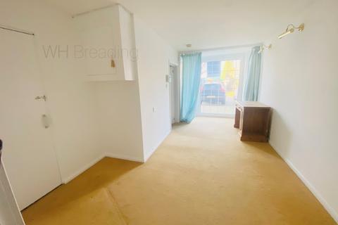 undefined, Conyer Quay, Sittingbourne ME9