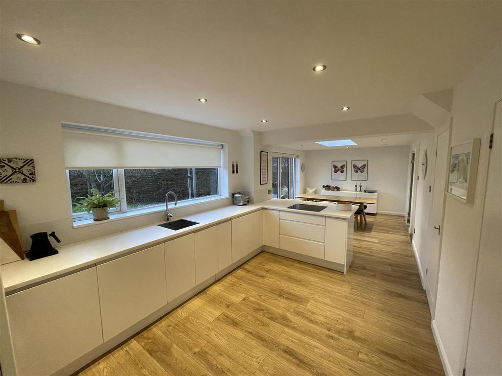 Photo 08-12-2025, 14 26 35.jpg