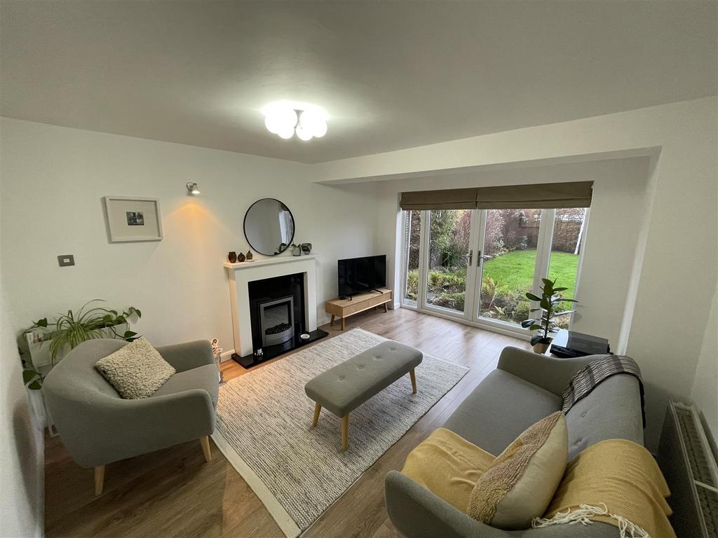 Photo 08-12-2025, 14 25 40.jpg