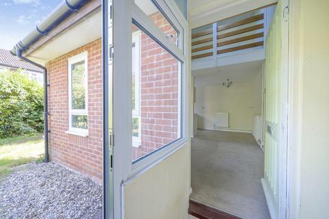 1 bedroom semi-detached house to rent, Bluebell Close, Somerset TA1