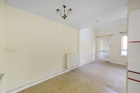 1 bedroom semi-detached house to rent, Bluebell Close, Somerset TA1