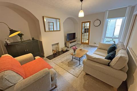 2 bedroom flat for sale, Chirton West View, North Shields