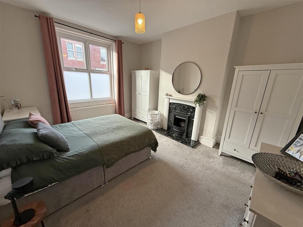 Bedroom 2.jpg