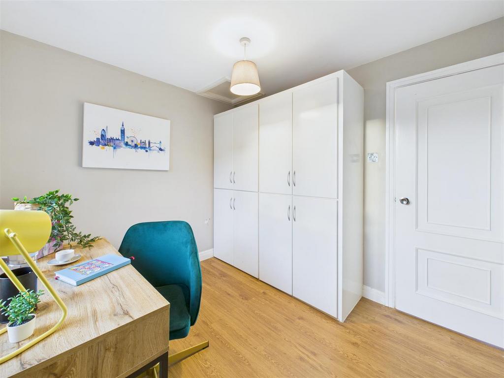 CAM04279 G0-PR0262-STILL007.jpg