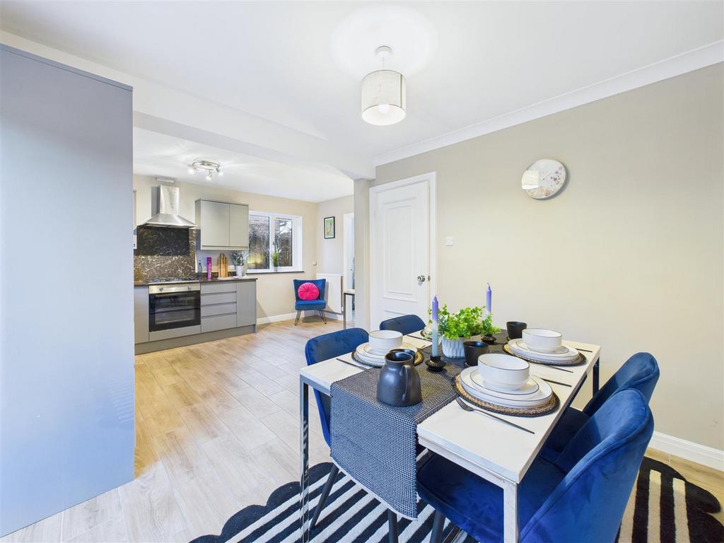 CAM04279 G0-PR0262-STILL028.jpg