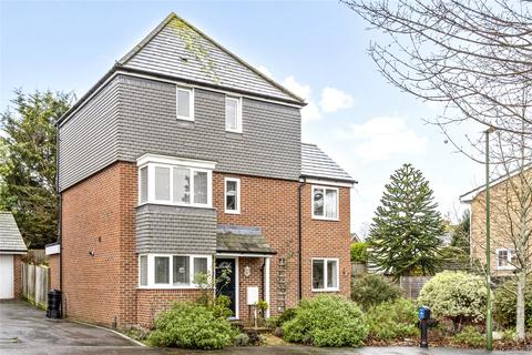 Steele Crescent, Wick, Littlehampton, West Sussex, BN17