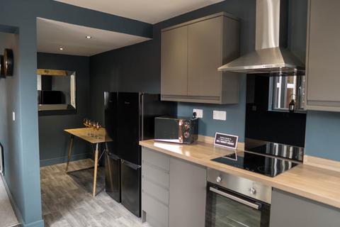 undefined, Hough Lane (room 5), West Yorkshire LS13