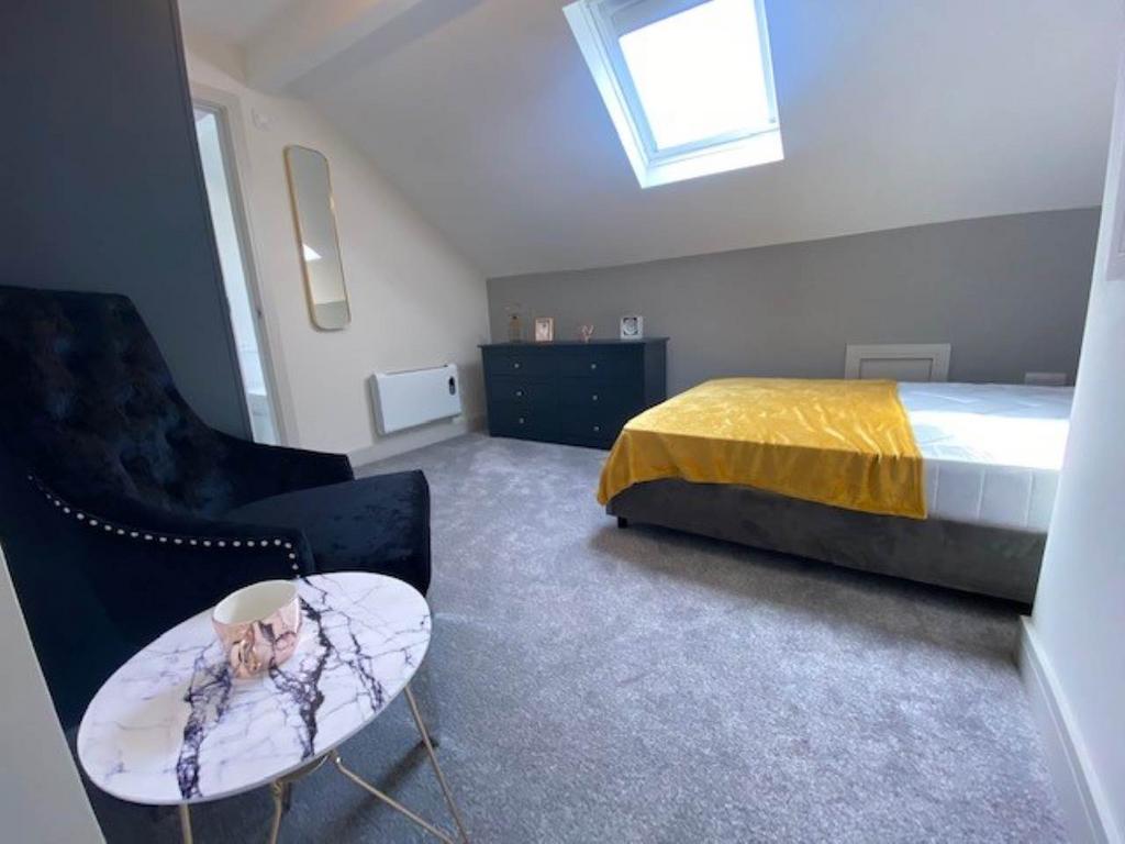 Bedroom with table
