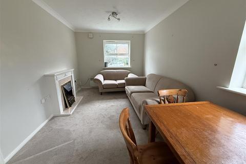 undefined, Prince Albert Court, Staines Road West, Sunbury on Thames