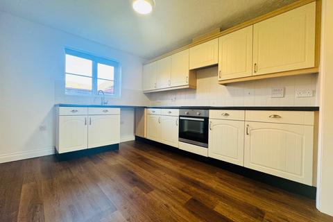 4 bedroom detached house to rent, Digby Drive, Exeter EX2