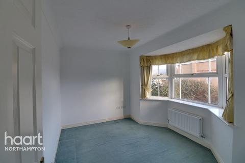 5 bedroom detached house to rent, Meadow Sweet Road, Rushden