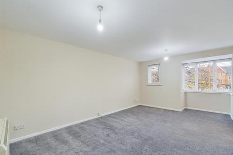 undefined, Redoubt Close, Hitchin SG4
