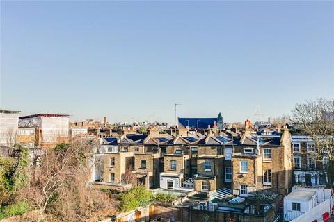 1 bedroom flat to rent, Gate Hill Court, London W11