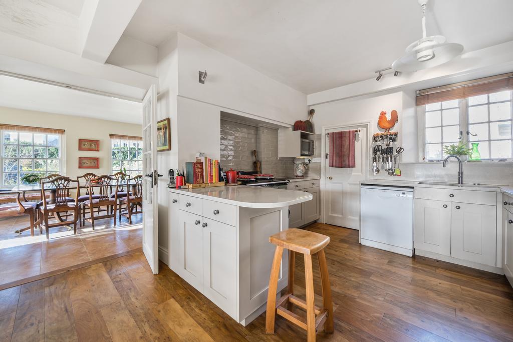 1372752-36-691b695a6cb6a