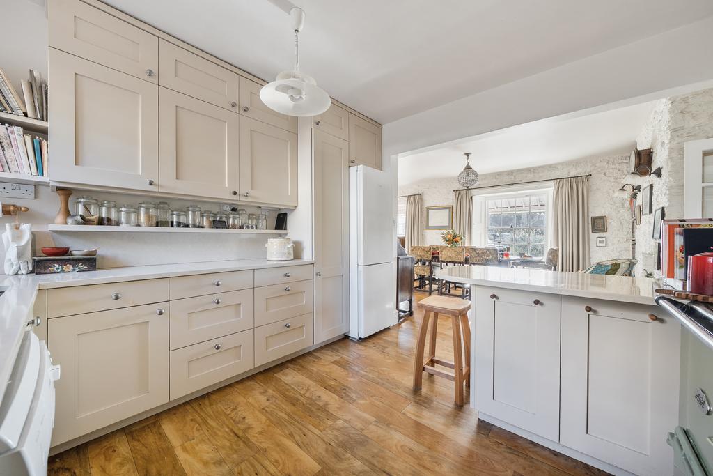 1372752-37-691b696735652