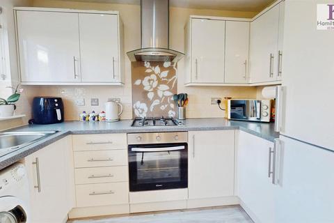 undefined, Sanderson Avenue, Bradford