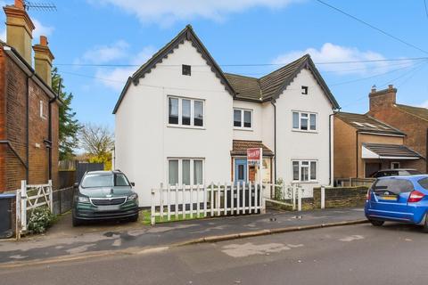 undefined, Weymouth Street, Hemel Hempstead, HP3
