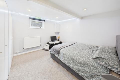 undefined, Weymouth Street, Hemel Hempstead, HP3
