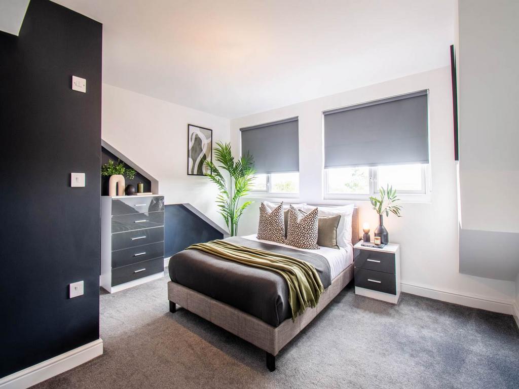 24 Grovehall Drive R