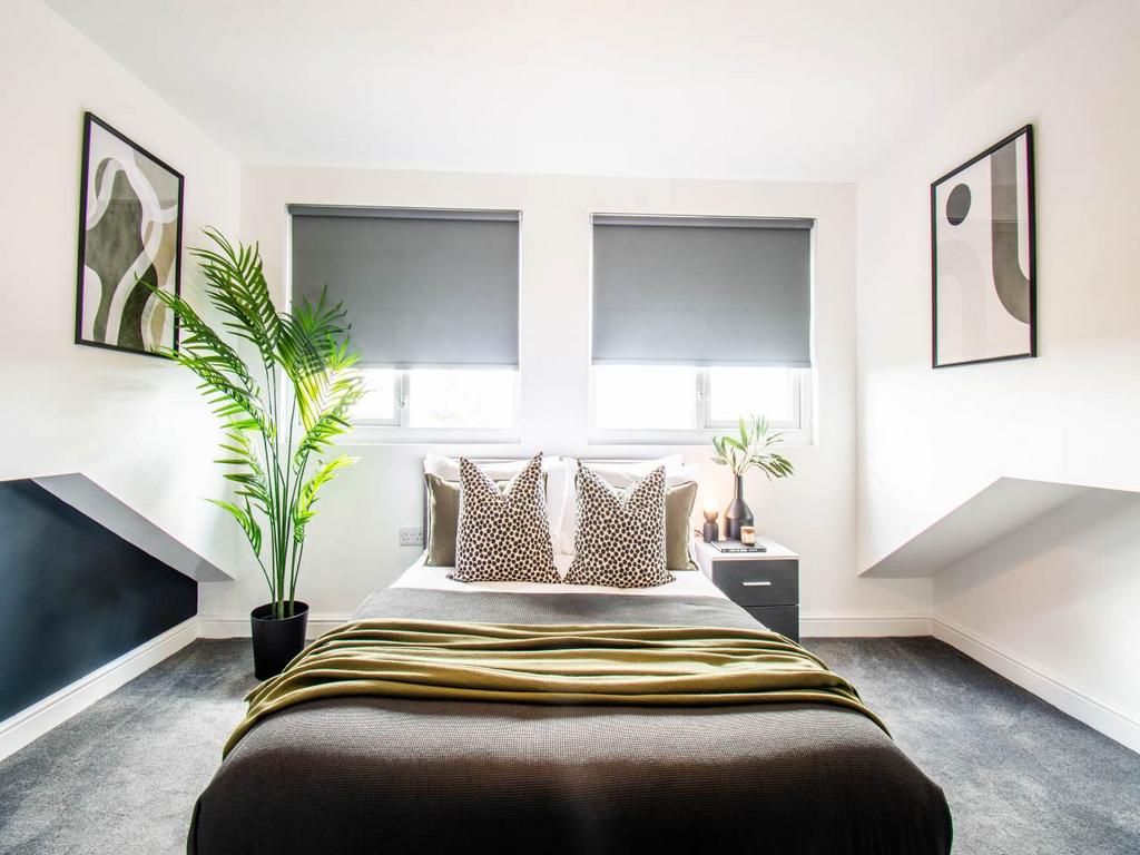 24 Grovehall Drive R