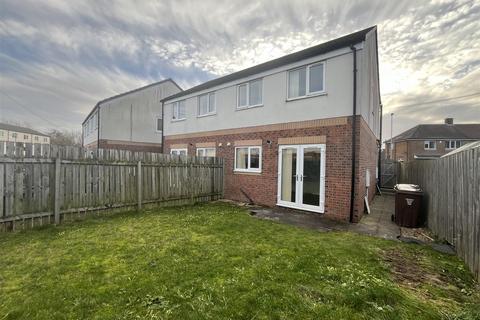 undefined, Eaglesfield Drive, Bradford BD6
