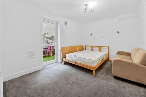 undefined, Evering Road, London N16