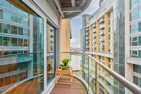 2 bedroom flat to rent, Bridges Court Road, Battersea, London, SW11