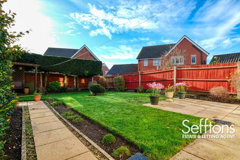 3 bedroom detached house for sale, Lodge Farm Drive, Norwich, Norfolk
