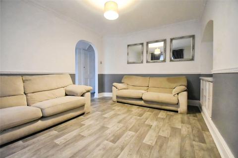 3 bedroom terraced house to rent, Davington Road, Dagenham, RM8