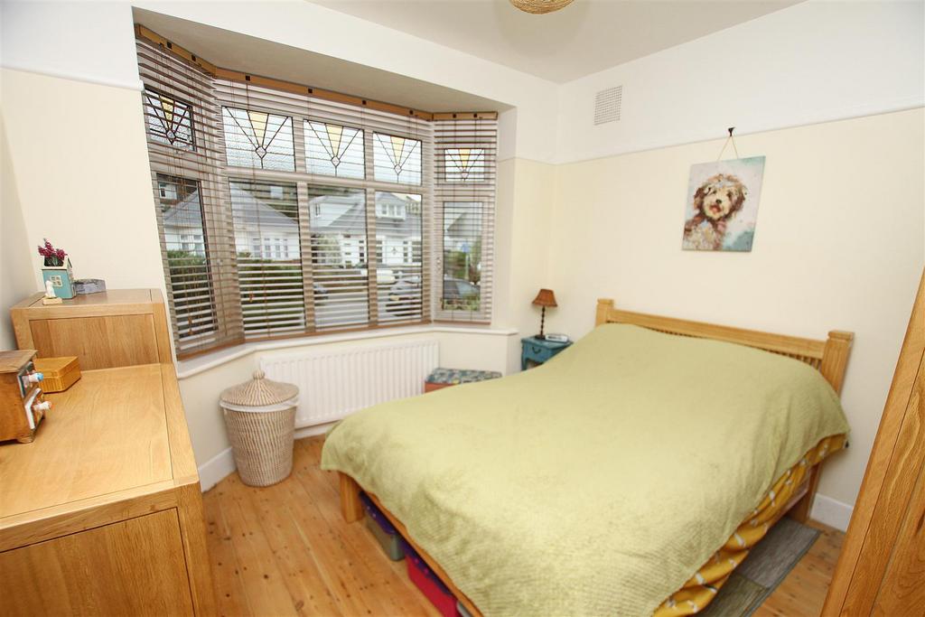 Bedroom 1.jpg
