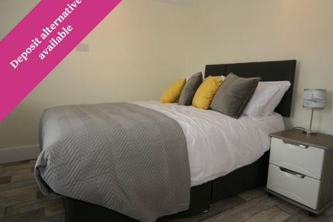 1 bedroom in a house share to rent, Central Road, Gloucester GL1