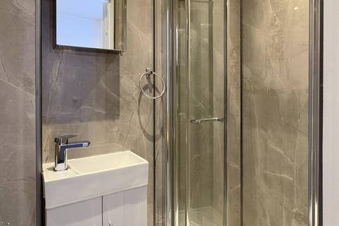 1 bedroom flat to rent, Chichele Road