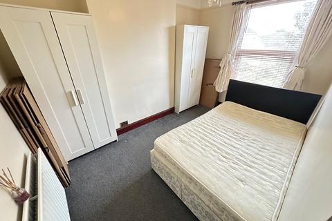 undefined, Clarendon Road, Luton, Bedfordshire, LU2 7PQ
