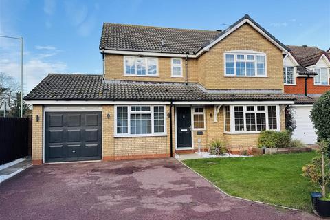 4 bedroom detached house for sale, Fletchers Lane, Grange Farm IP5