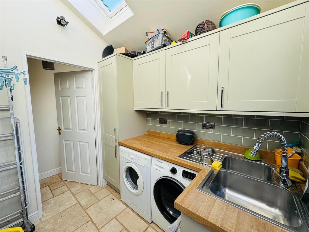 Utility room:
