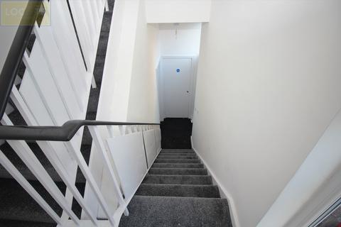 2 bedroom flat to rent, Atkinson Road, Urmston, Manchester