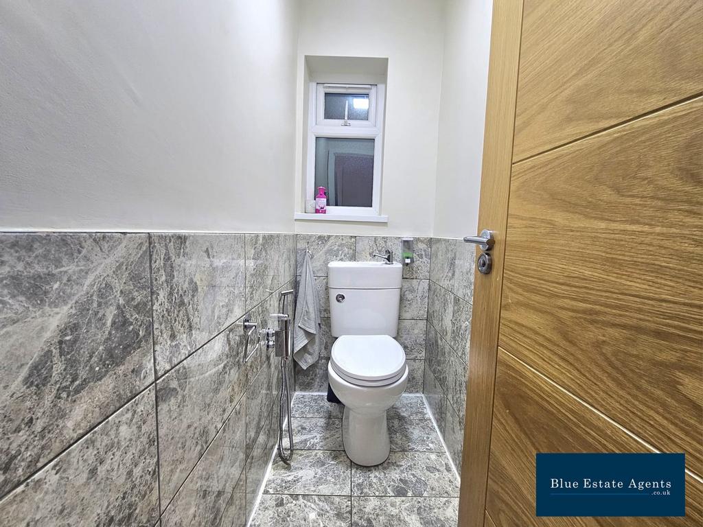 Separate WC