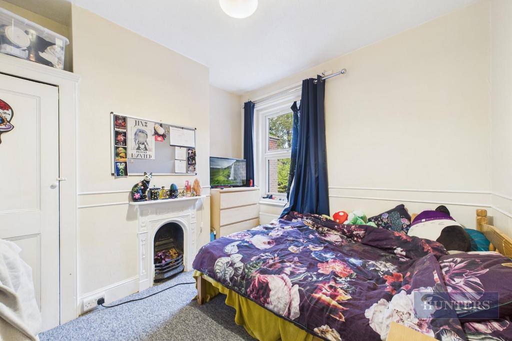 CAM05152 G0-PR0310-STILL011.jpg