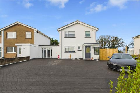4 bedroom semi-detached house for sale, St Peter